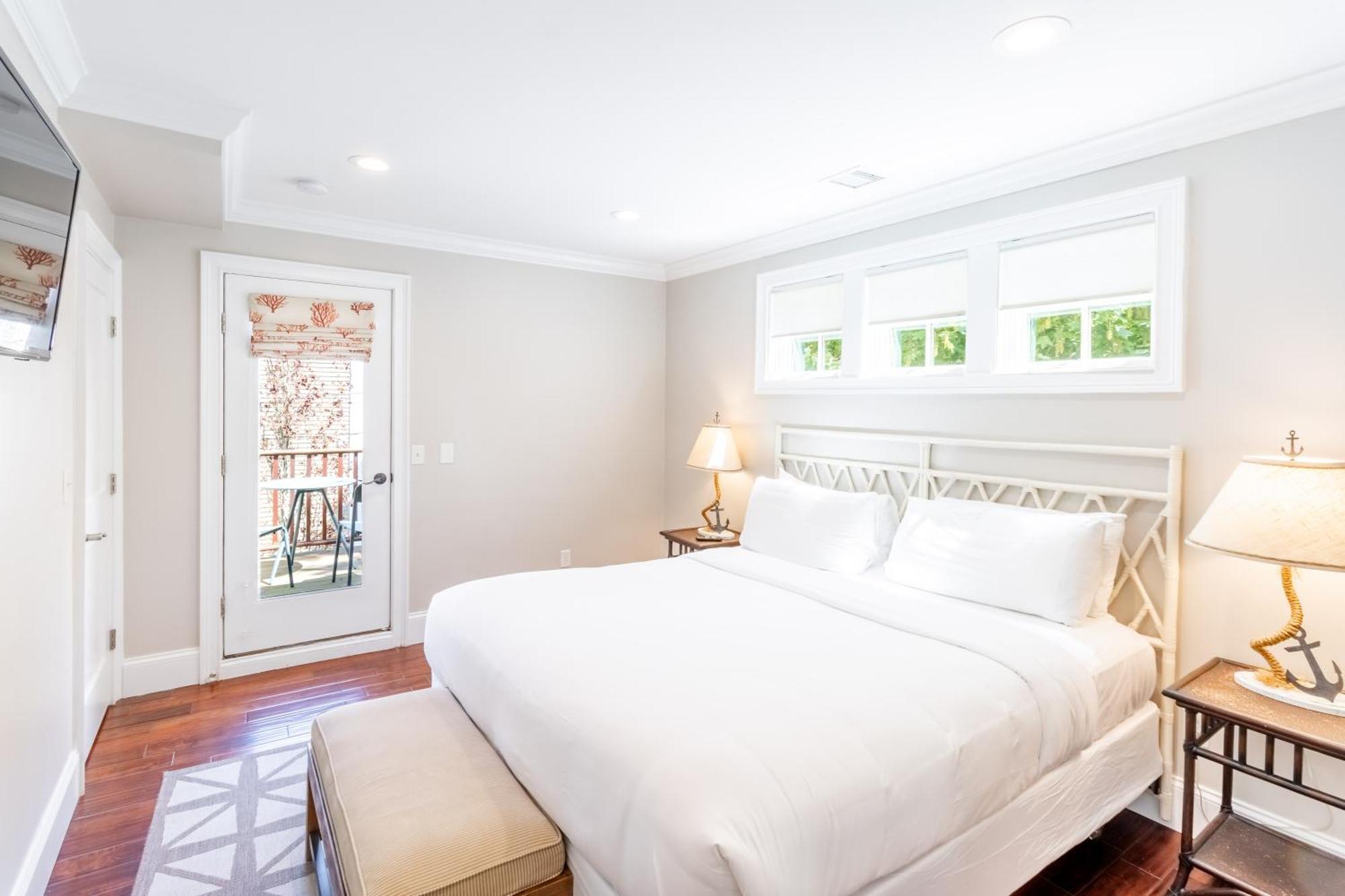 The Newport Lofts - 548 Thames Street Apartment Екстериор снимка