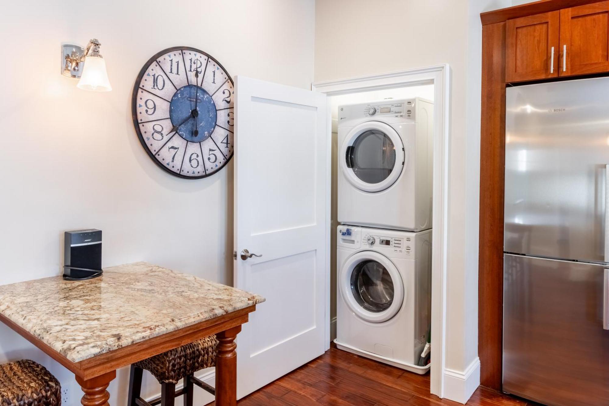 The Newport Lofts - 548 Thames Street Apartment Екстериор снимка