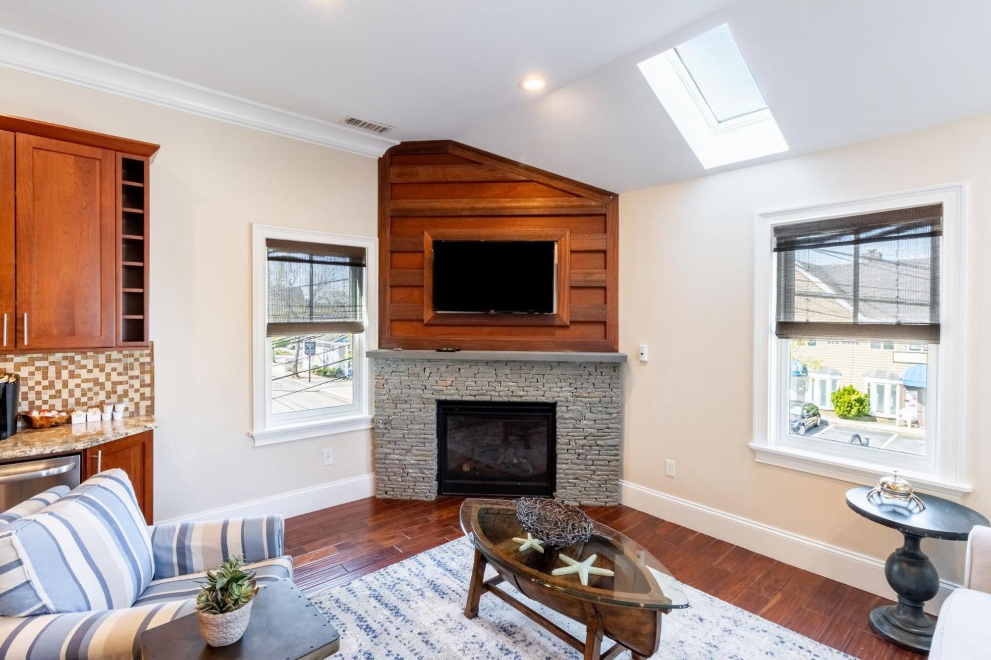 The Newport Lofts - 548 Thames Street Apartment Екстериор снимка